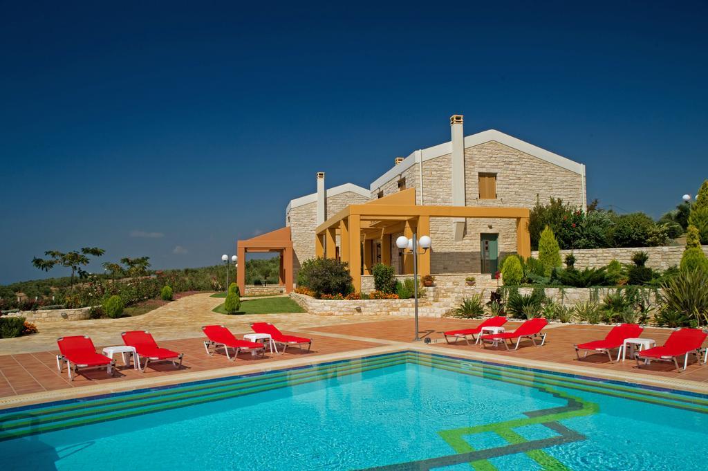 Enastron Villas Kyparissia Buitenkant foto