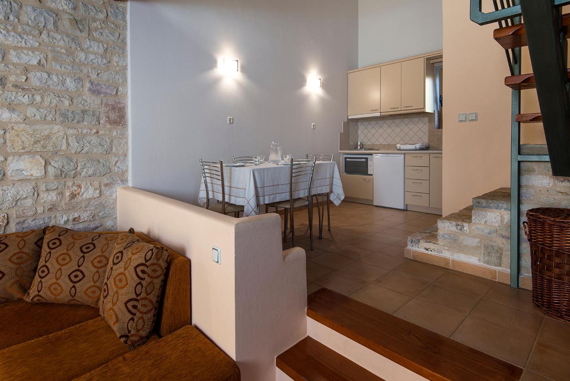 Enastron Villas Kyparissia Buitenkant foto