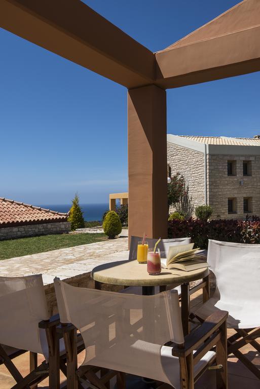 Enastron Villas Kyparissia Buitenkant foto