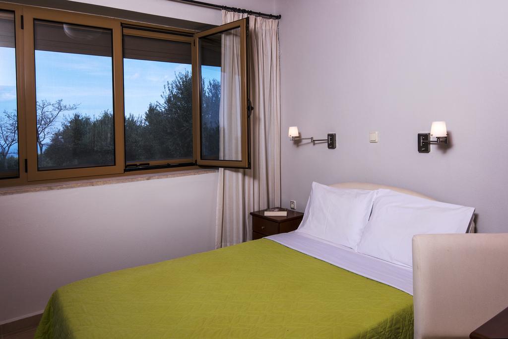 Enastron Villas Kyparissia Buitenkant foto