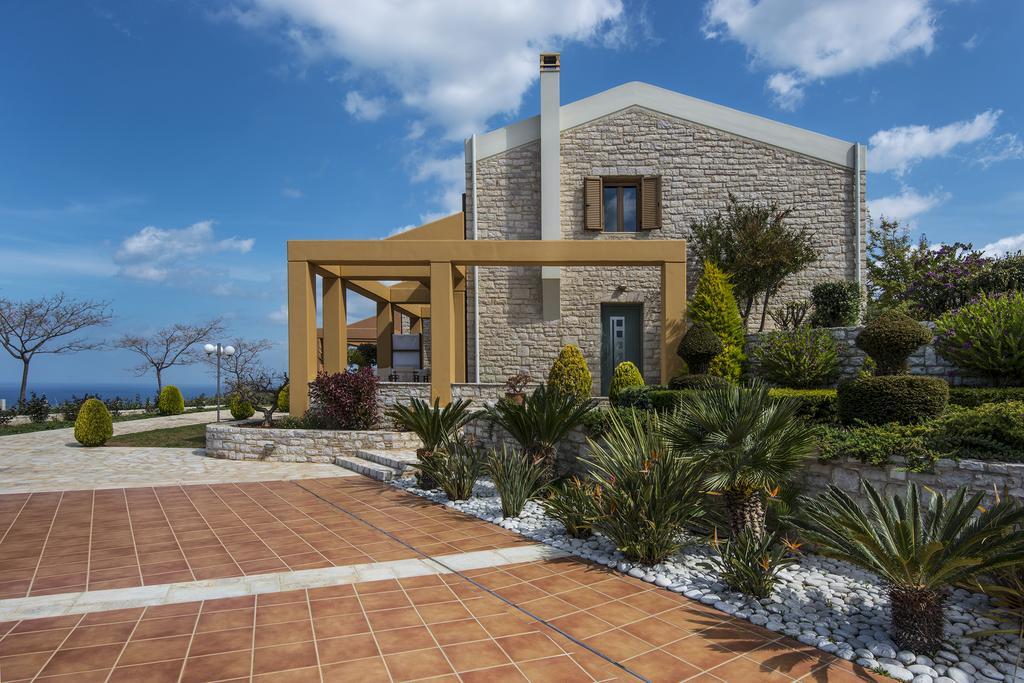 Enastron Villas Kyparissia Buitenkant foto